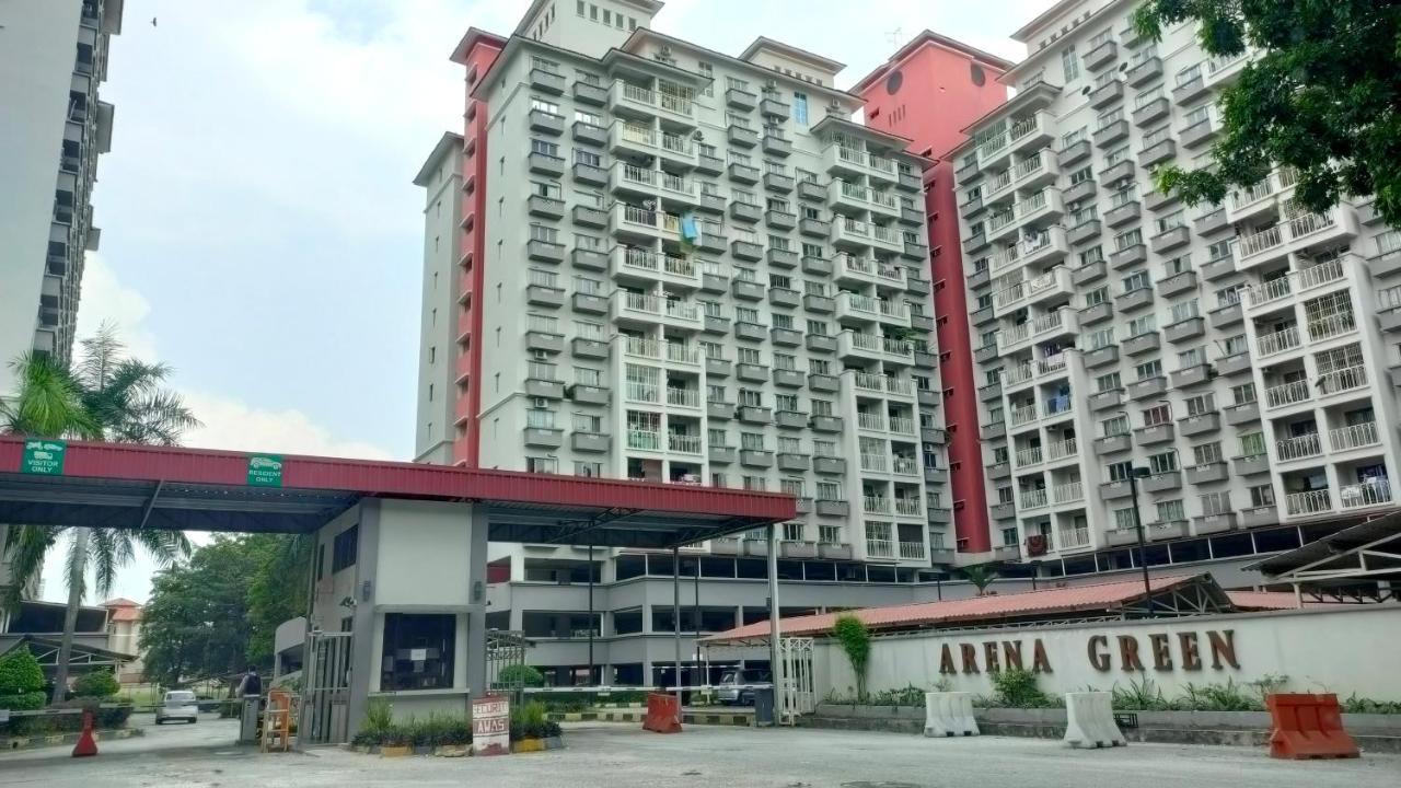 Apartment Next To Axiata Arena, Stadium Bukit Jalil クアラルンプール エクステリア 写真